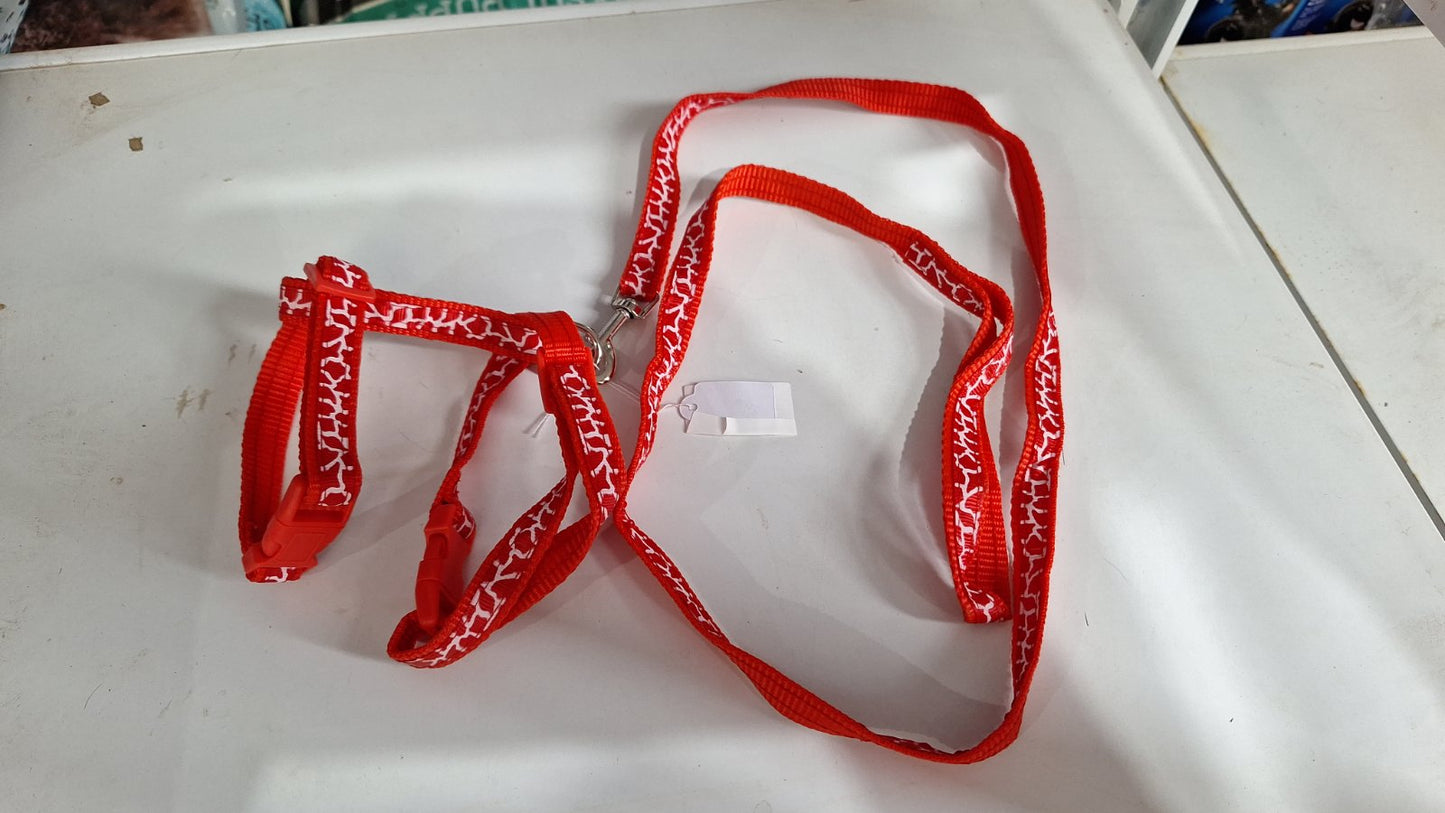 Cat Harness And Leash [cl:red]