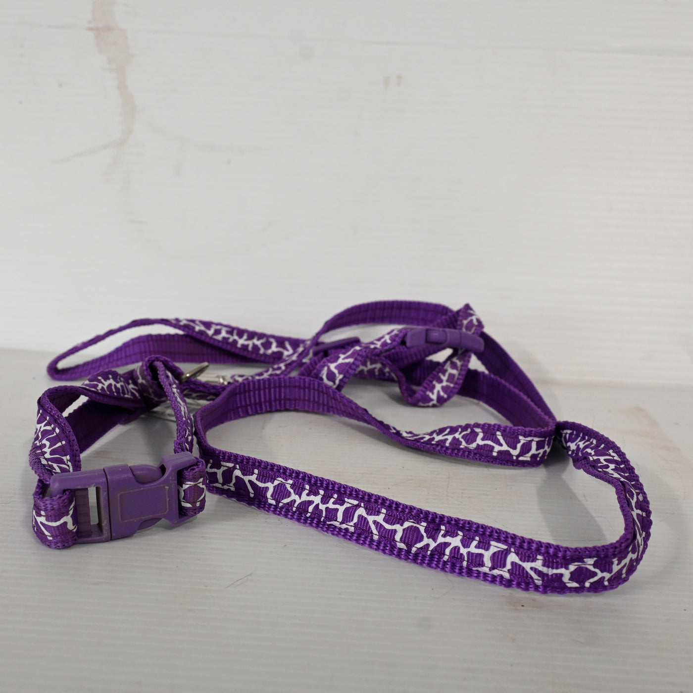 Cat Harness And Leash [cl:purple]