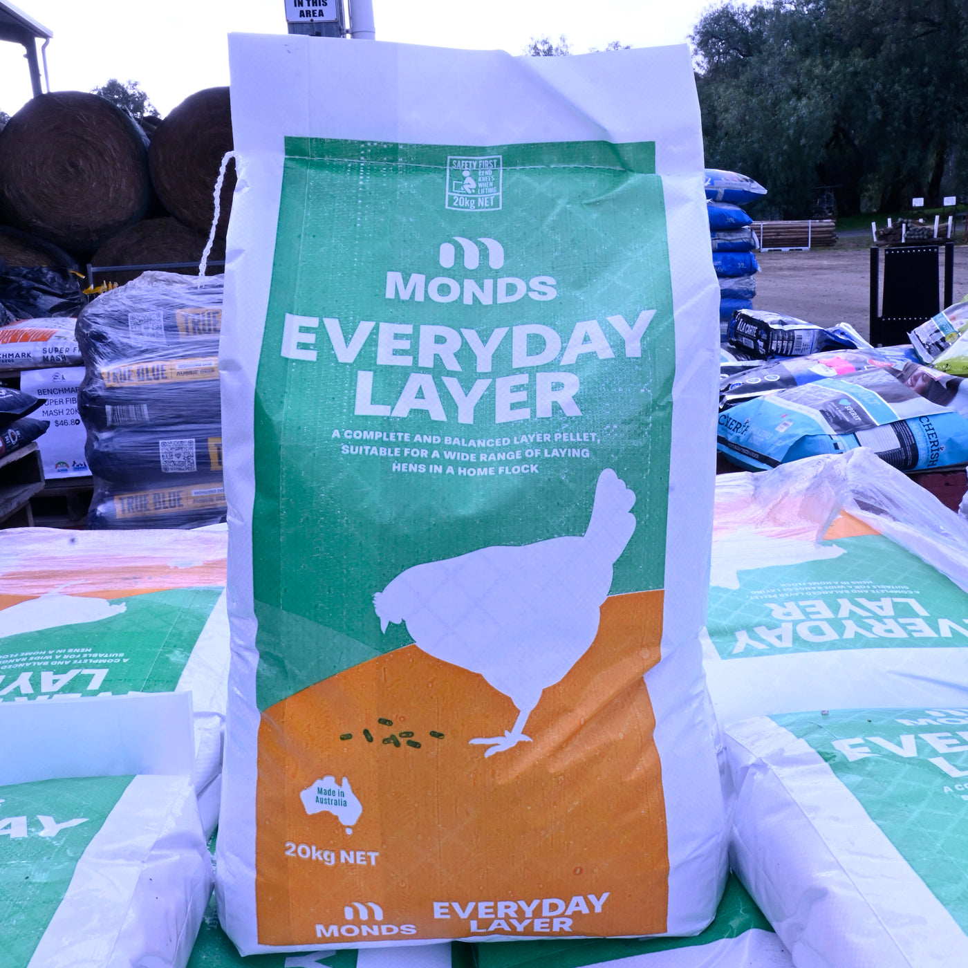 Monds Everyday Layer Poultry Feed 20kg