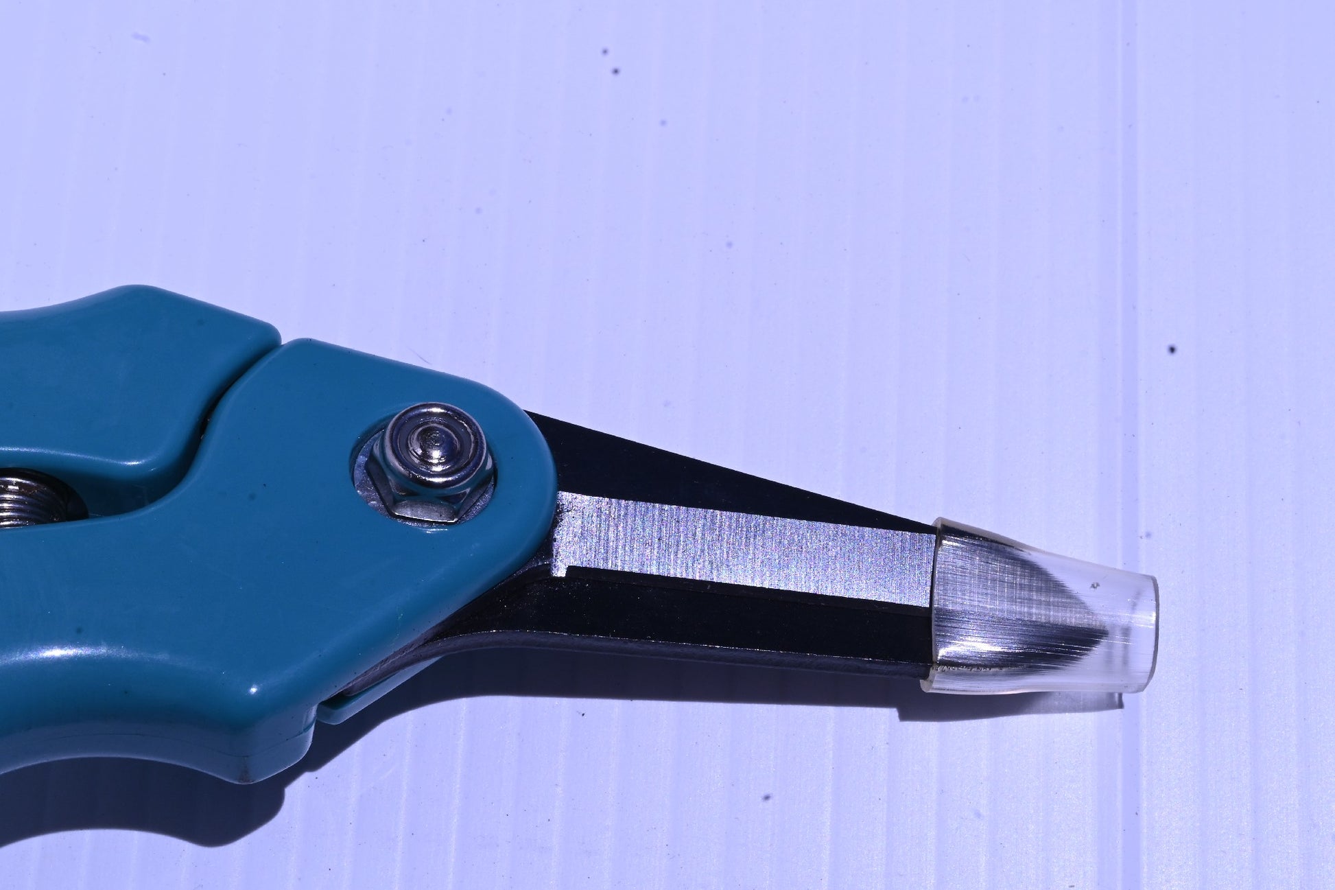 Compact Hoof Shear