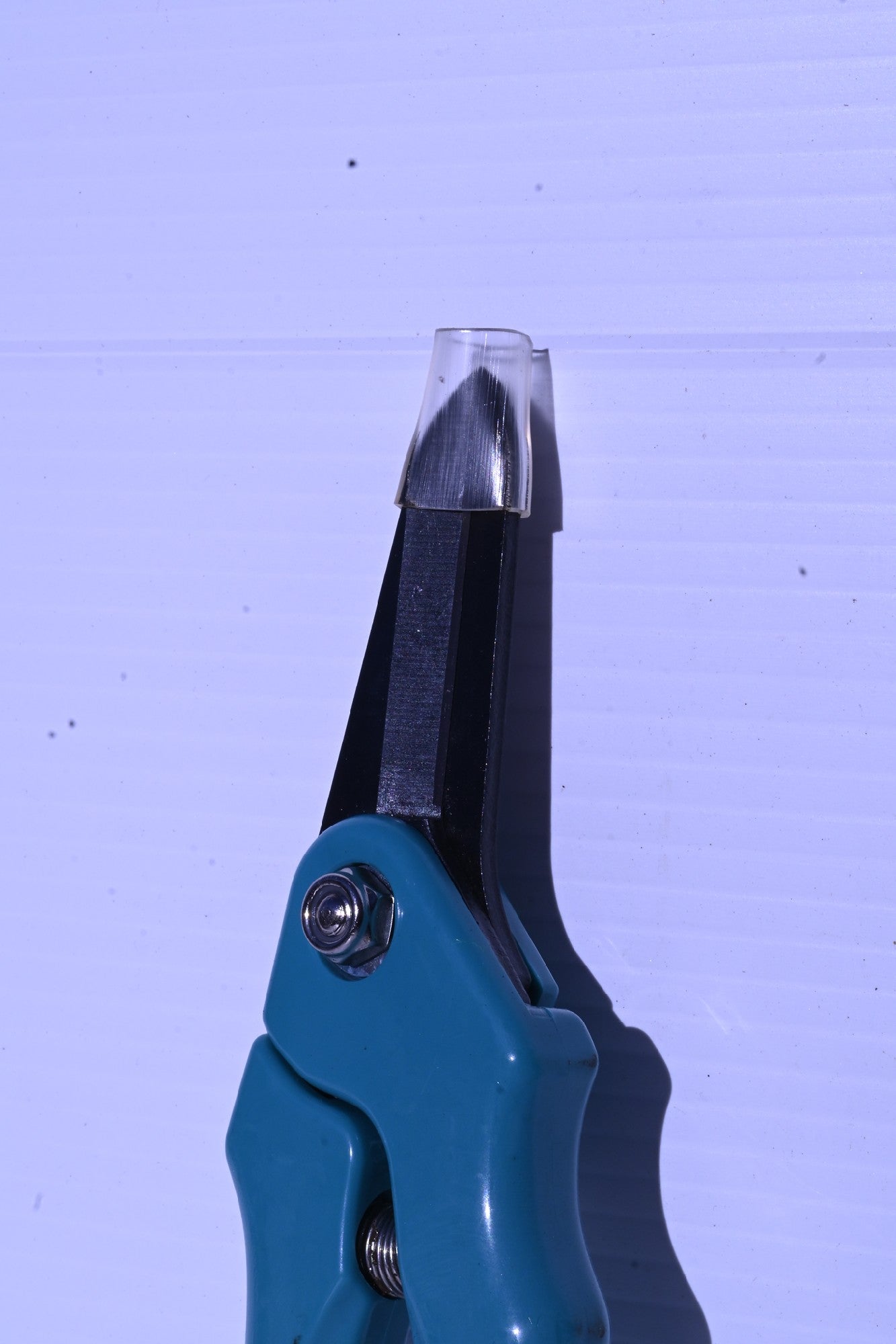 Compact Hoof Shear