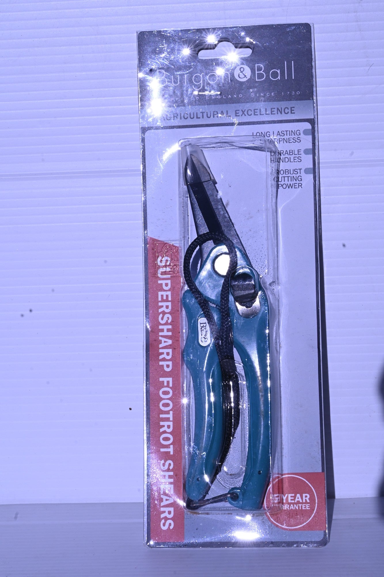 Compact Hoof Shear