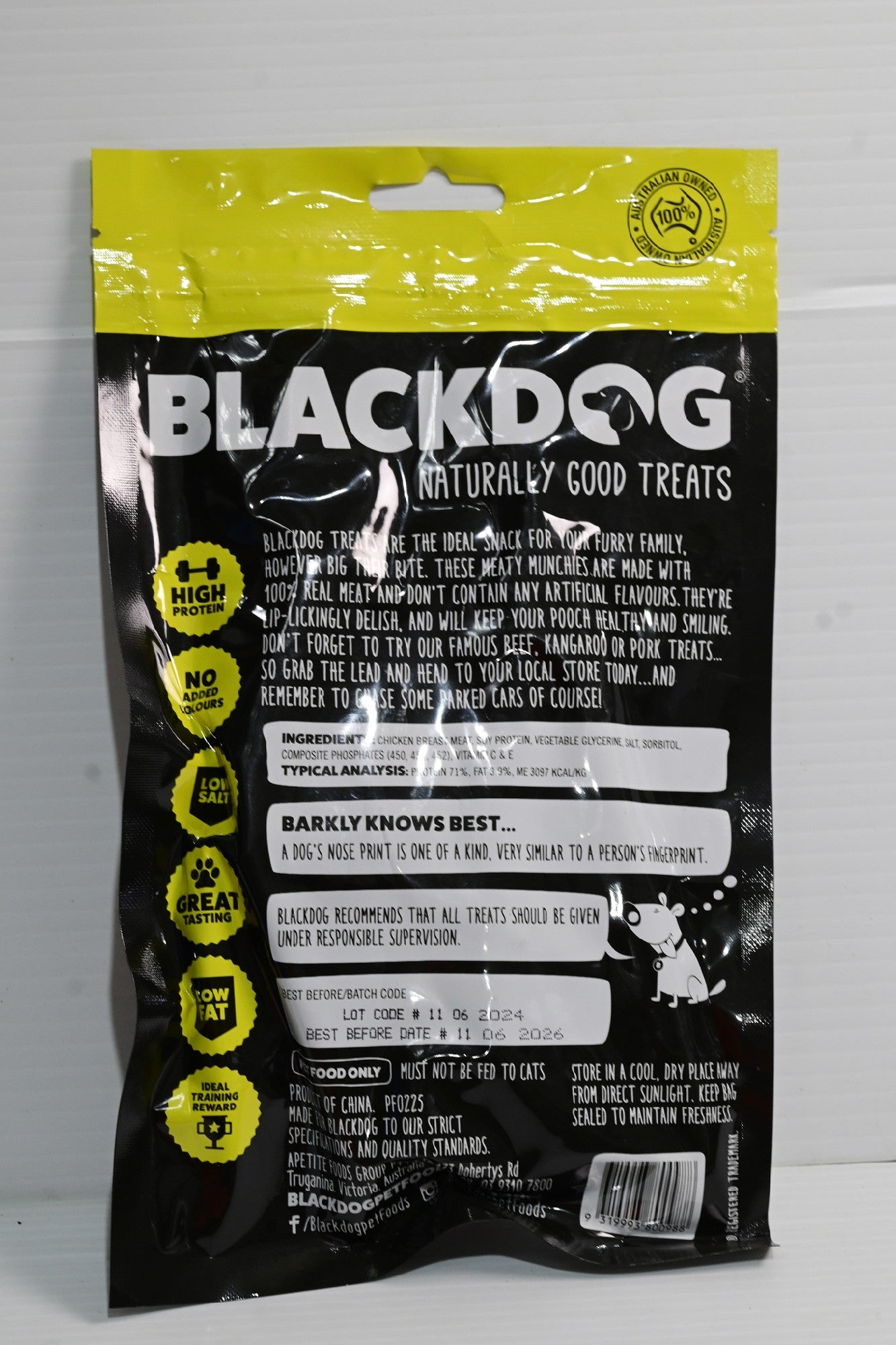 Blackdog Chicken Breast 120gm Dog Treat [sz:120g]