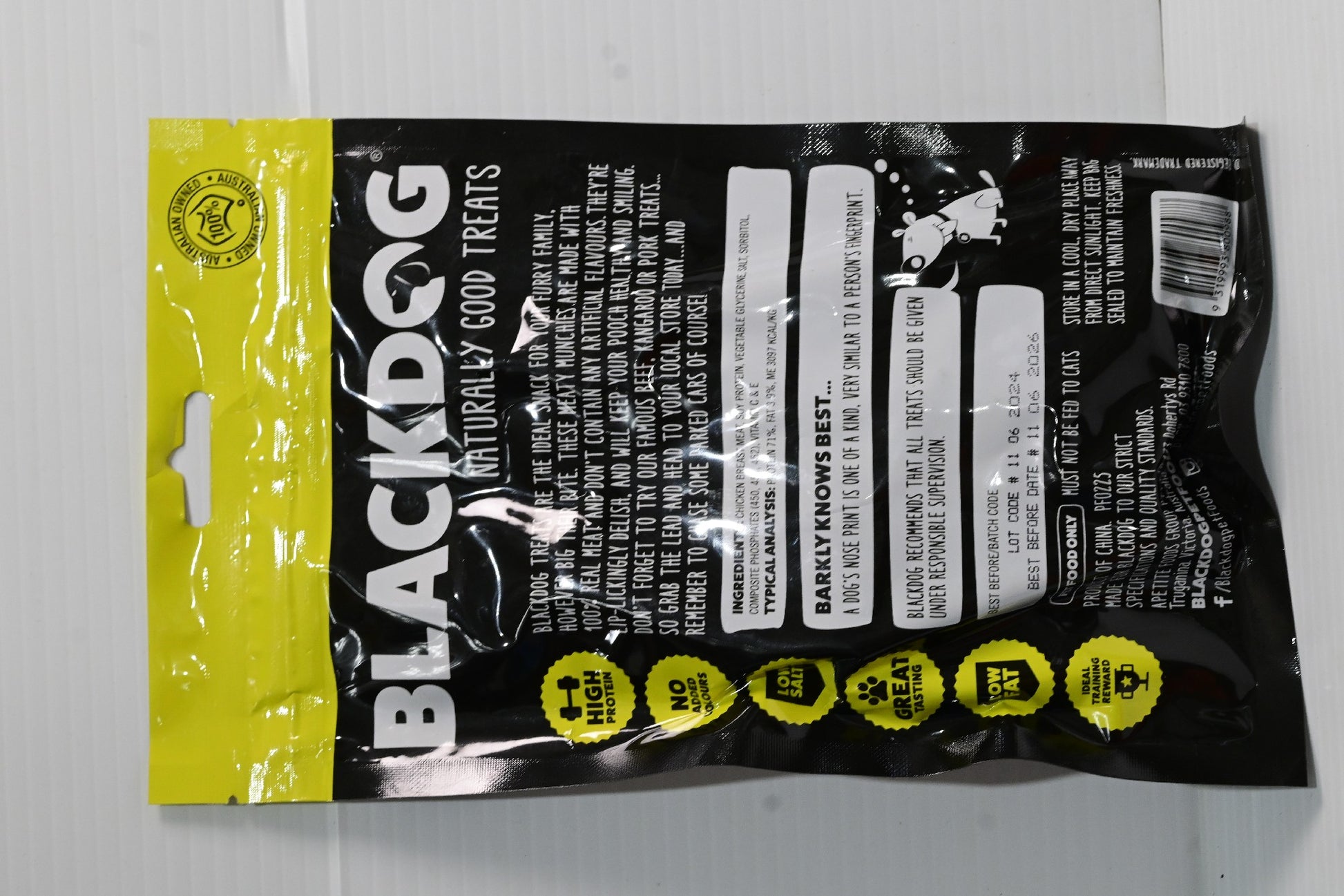 Blackdog Chicken Breast 120gm Dog Treat [sz:120g]