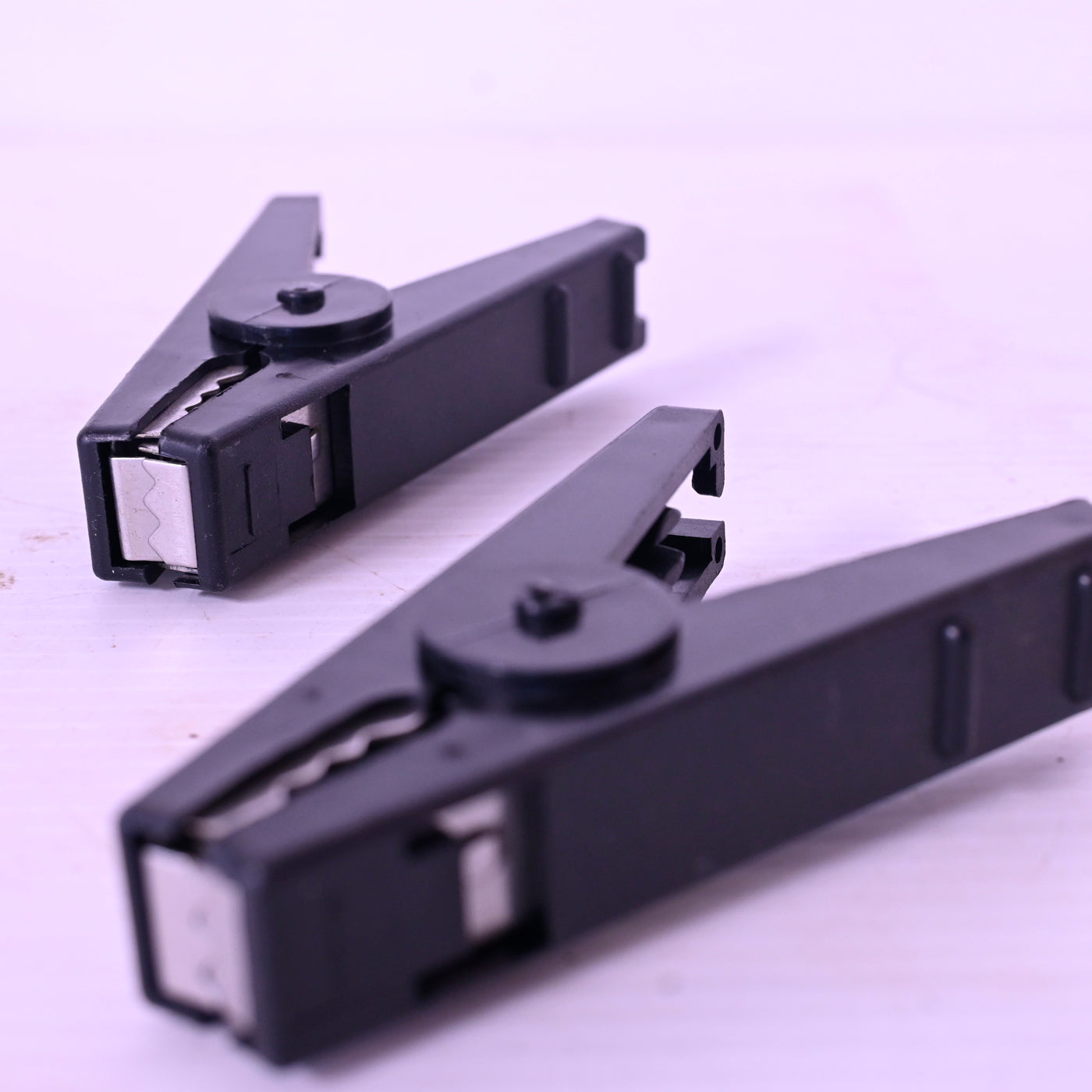 Thunderbird Insulated Plastic Fence Clip Pack Of 2 [cl:black]