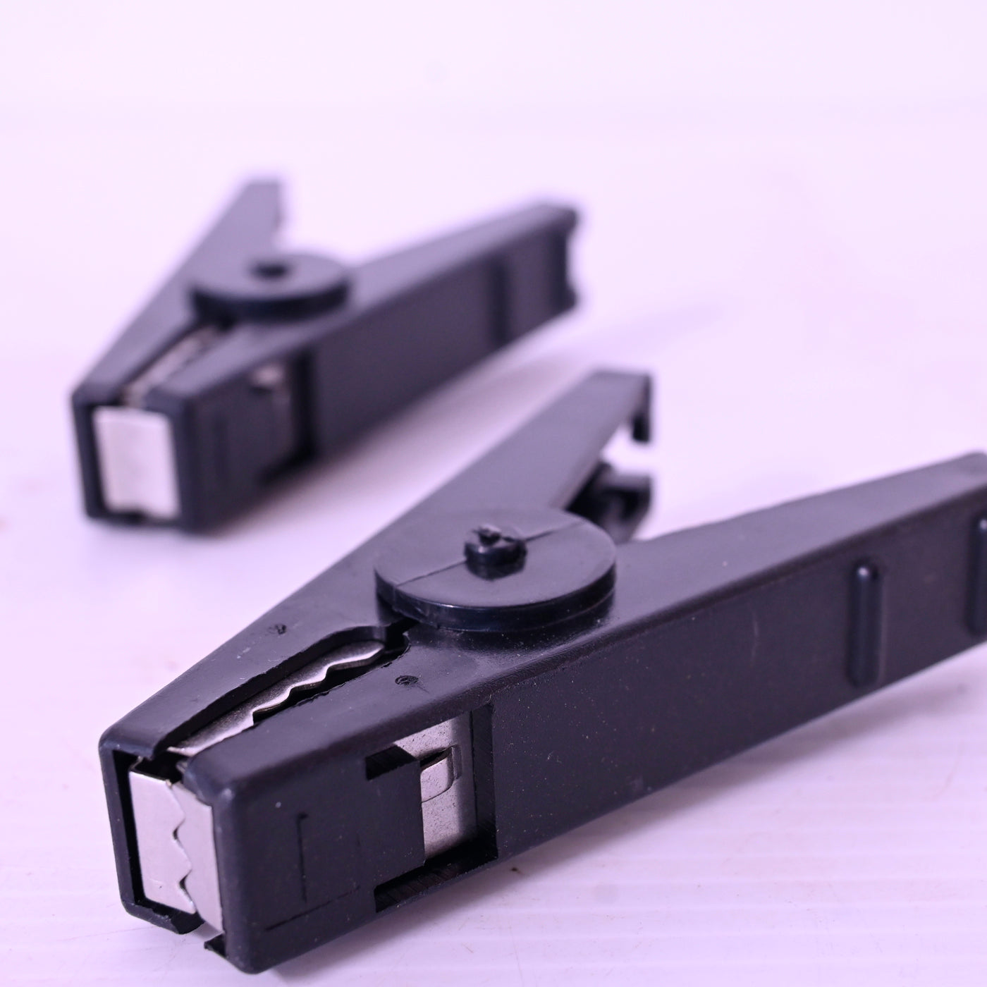Thunderbird Insulated Plastic Fence Clip Pack Of 2 [cl:black]