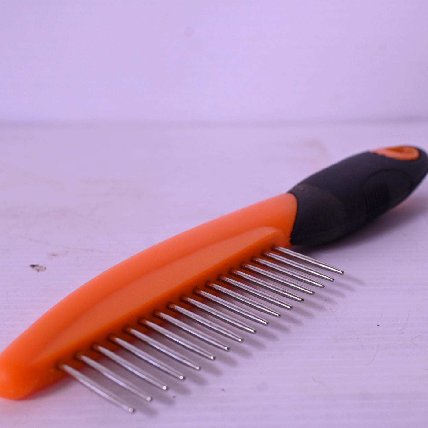 Scream Coarse Comb Loud Orange