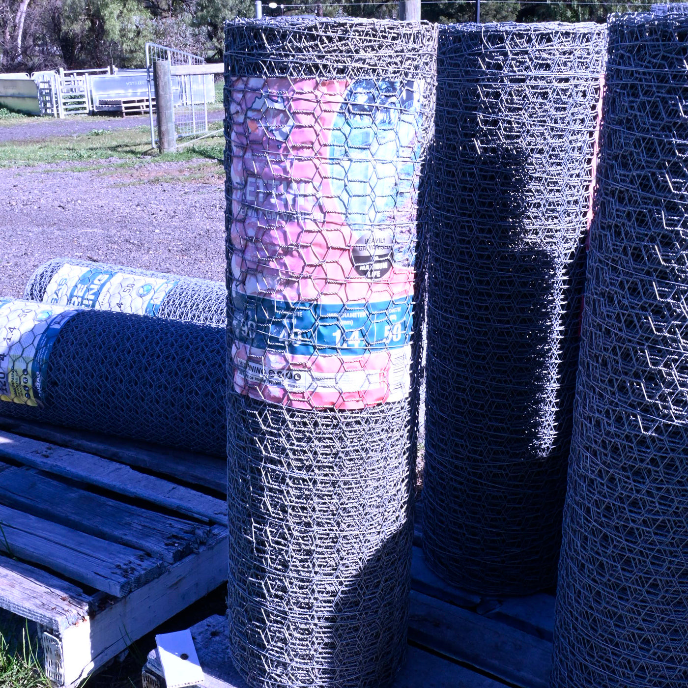 Awp Imported Netting [te:300mm X 40 X 1.4 Le:50m]