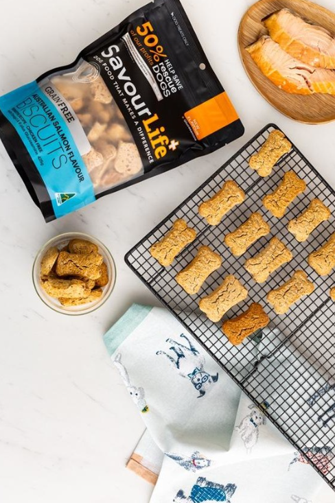 Savourlife Australian Salmon Biscuits 425g